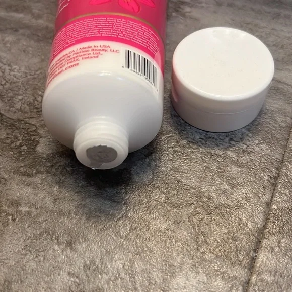 PURLISSE Coconut Oil + Plumeria Silk Body Butter - Picture 3 of 3